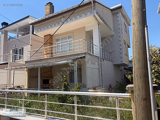 SİLİVRİ GÜMÜŞYAKA DA PLAJA 100METRE MESAFEDE MÜSTAKİL YAZLIK